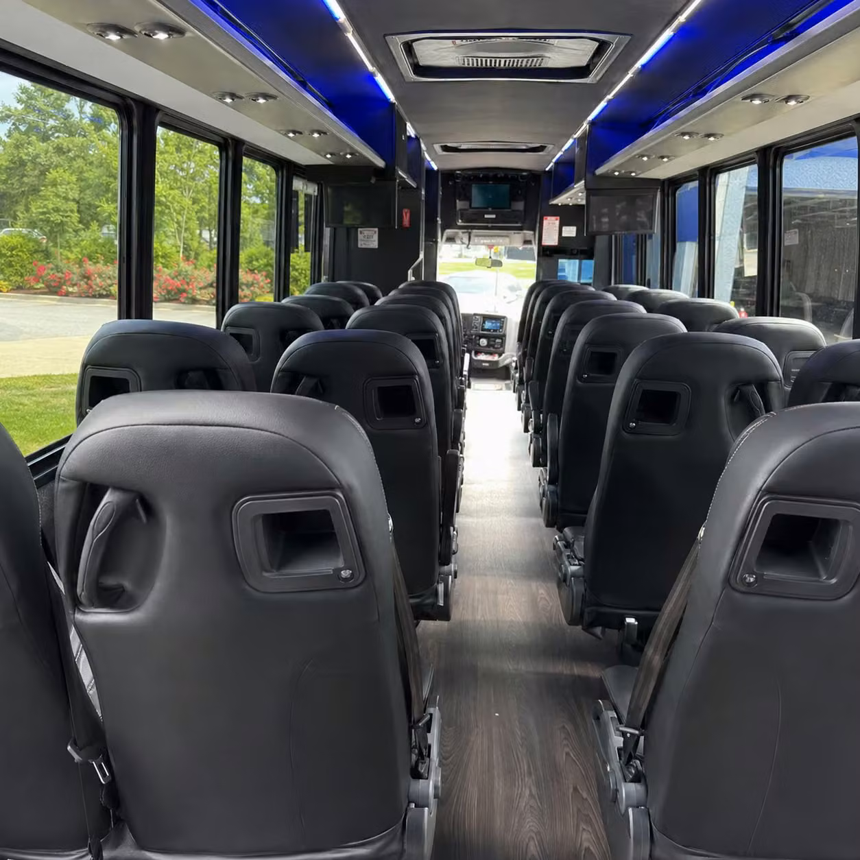 el paso 28 passenger minibus rental